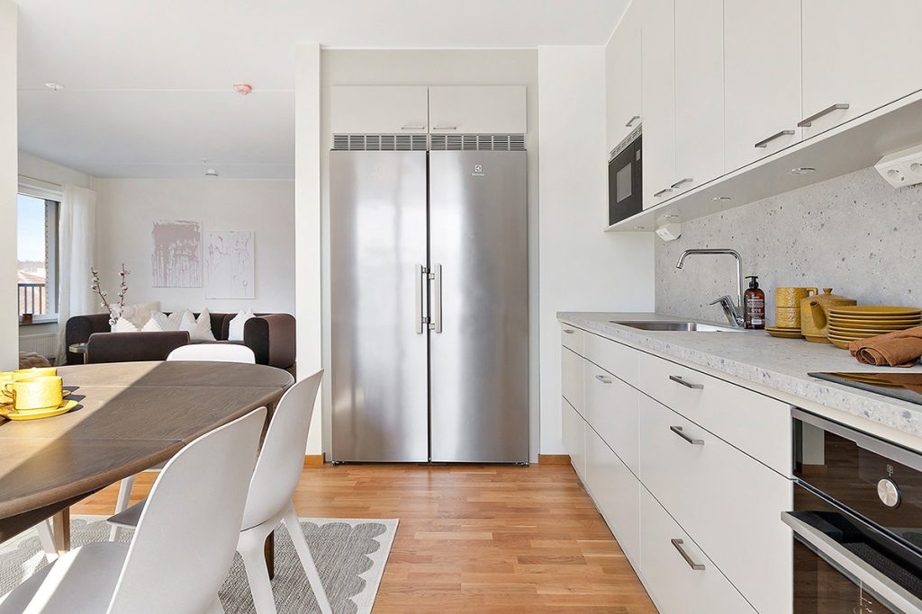 Kök i öppen planlösning